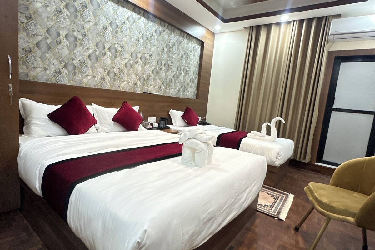 Deluxe Double or Twin Room, Air conditioning, Garden View | 1 bedroom, desk, laptop workspace, free WiFi
