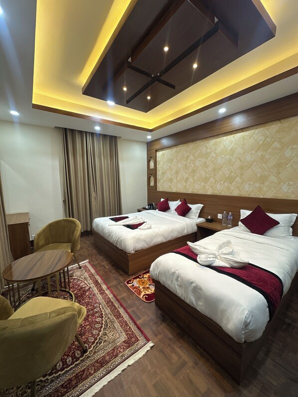 Deluxe Double or Twin Room, Multiple Beds, Non Smoking, Private Bathroom | 1 bedroom, desk, laptop workspace, free WiFi