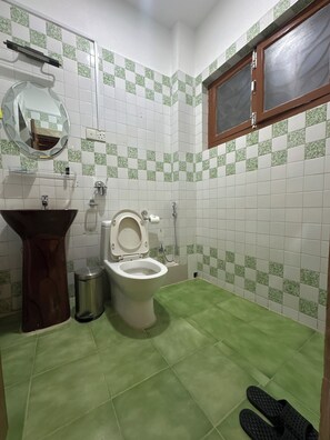 Deluxe Double or Twin Room, Air conditioning, Garden View | 1 bedroom, desk, laptop workspace, free WiFi