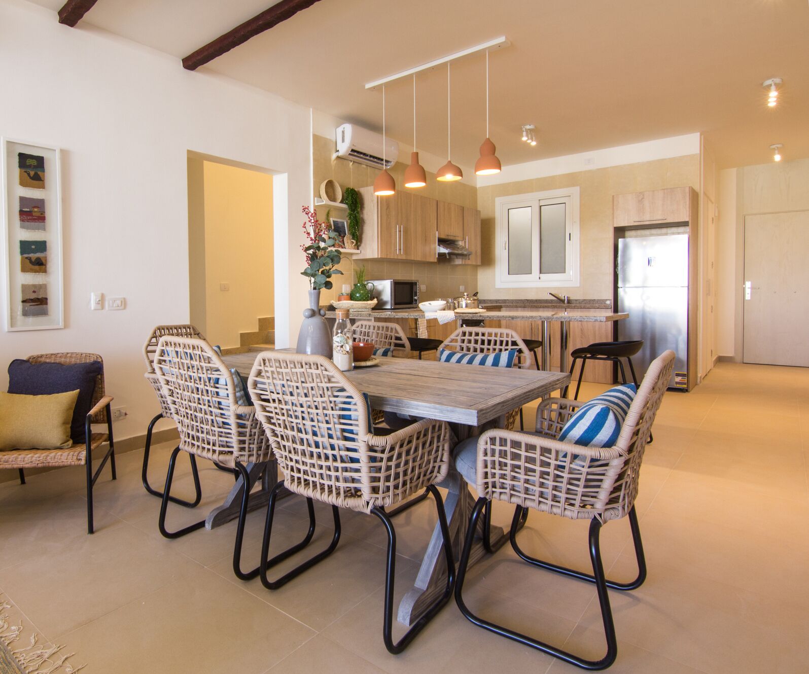 Chalet, 4 Bedrooms | In-room dining