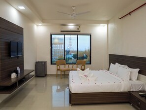Kamar Double Deluks, pemandangan kota | Meja kerja dan Wi-Fi gratis