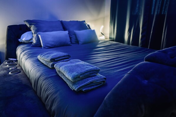 1 dormitori, planxa i posts de planxar, wifi gratuïta i roba de llit