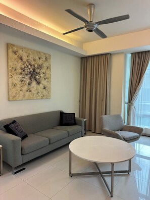 Living area - 1Bedroom 5mins KLCC, Lot 163 (Kuala Lumpur)