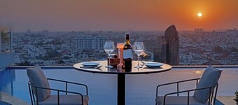 Skyline luxury in pink city