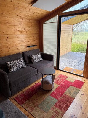 Smart TV - MoJo's Tiny House on the Elbe (Bleckede)