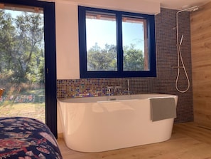 Shower, hair dryer, towels, soap - Barrail Estate – Large Landes House (20 beds) (Soustons)