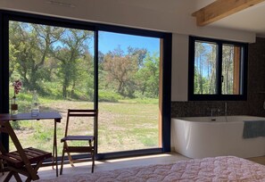 7 soveværelser, skrivebord, strygejern/strygebræt, weekendseng