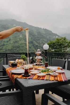 Free daily local cuisine breakfast