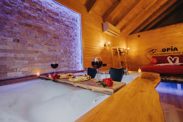Suite Deluxe, vistas a la montaña | 1 dormitorio y wifi gratis