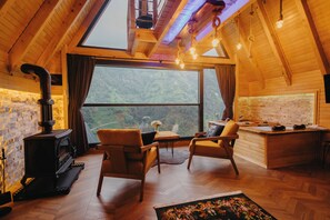 Deluxe Bungalow, Mountain View | 1 bedroom, free WiFi