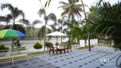 HOTEL VKJ INTERNATIONAL