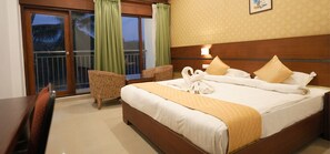 In-room safe, soundproofing, iron/ironing board, free WiFi - HOTEL VKJ INTERNATIONAL (Kothamangalam)