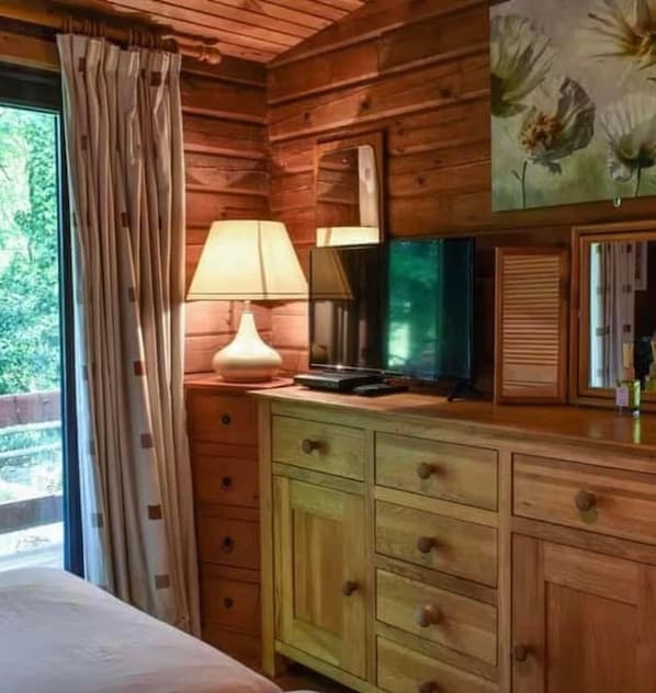 Cabaña | 2 habitaciones, tabla de planchar con plancha y wifi gratis