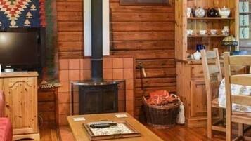 Cabin | Khu phòng khách | Lò sưởi