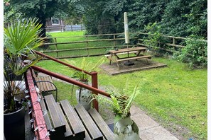 Tempat makan outdoor