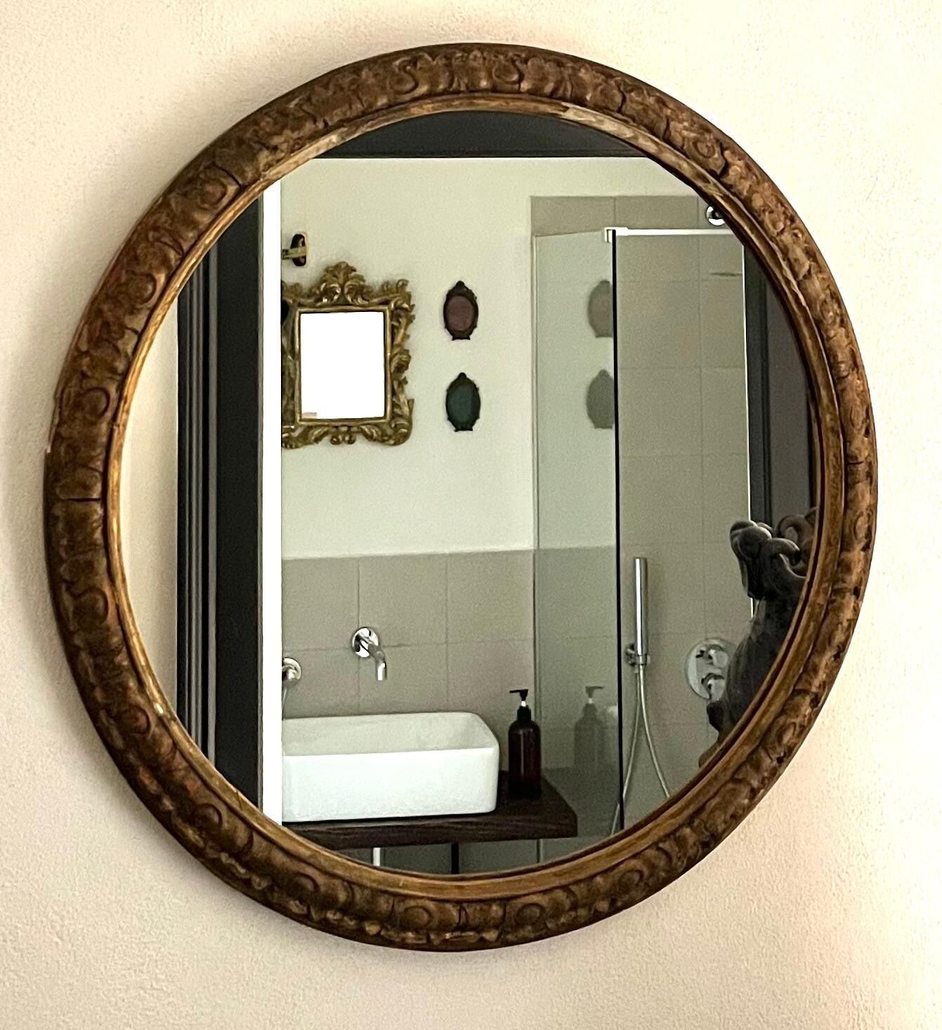 Douche, sèche-cheveux, bidet, savon