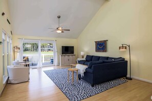 TV, offices - 15 Fairway Club (Fripp Island)