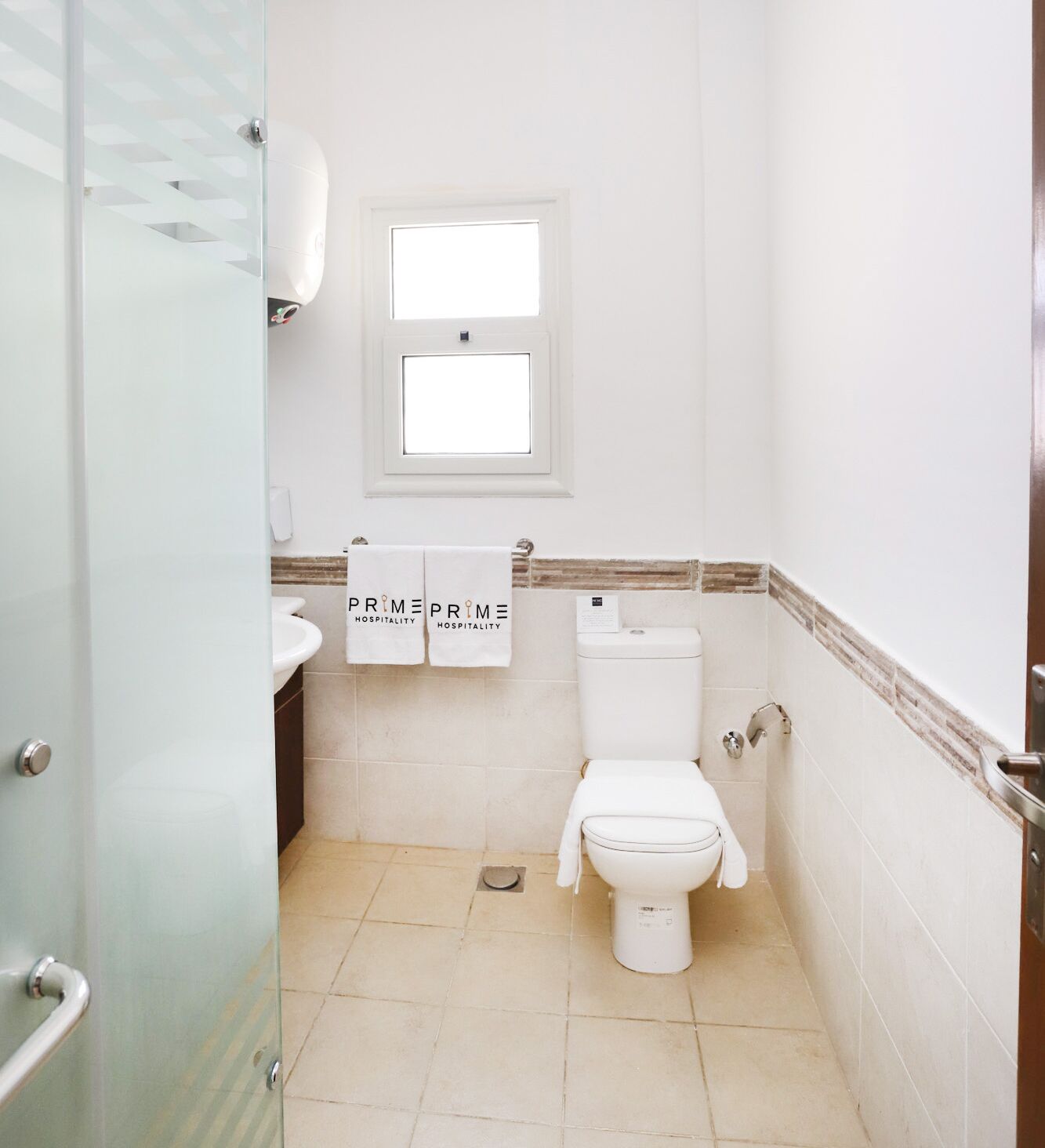 Maisonnette, 3 slaapkamers, balkon | Badkamer | Handdoeken, zeep, shampoo, toiletpapier