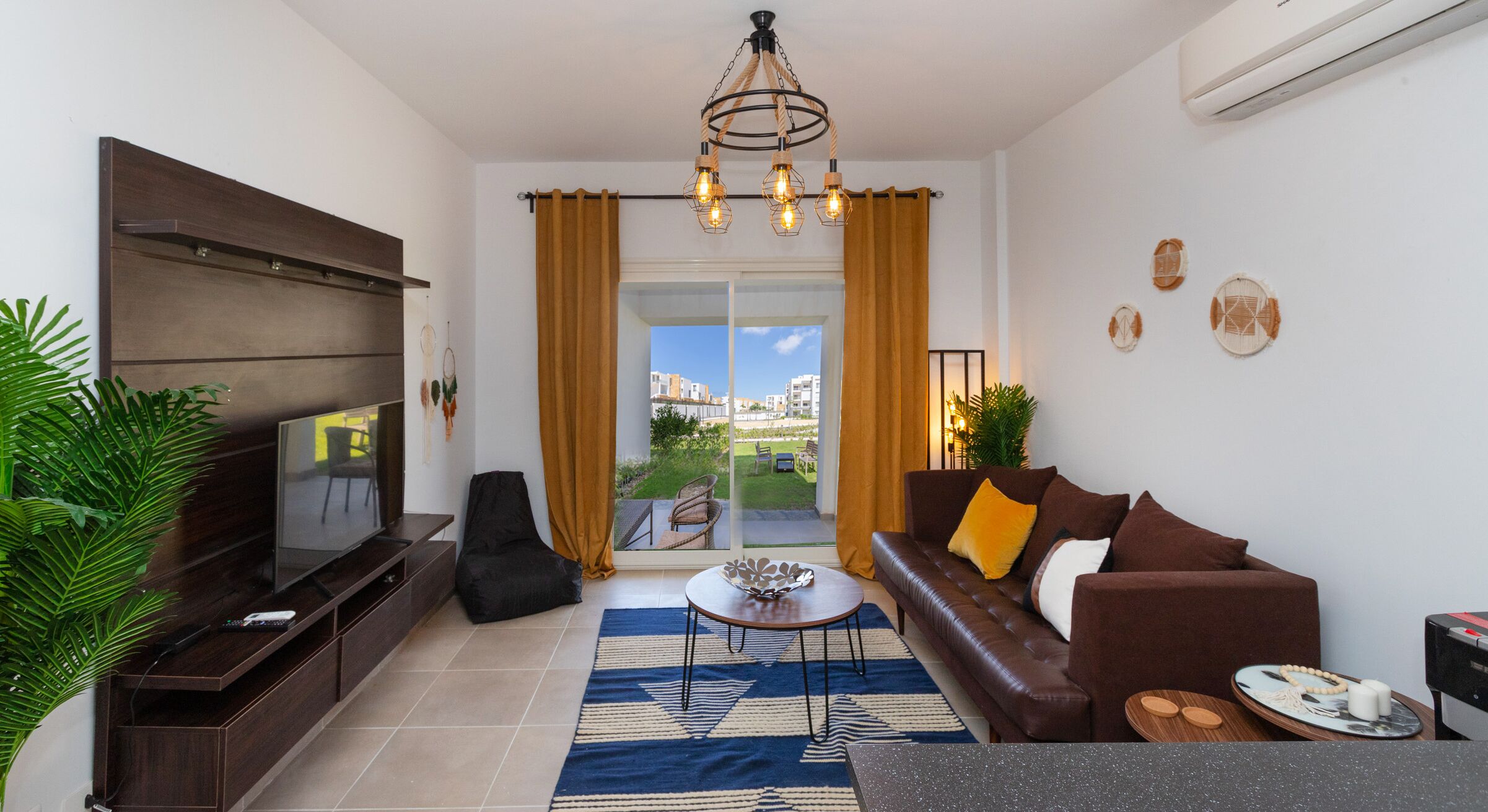 シャレー 2 ベッドルーム バルコニー ガーデンビュー | リビング エリア