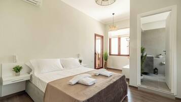 Vila, vista para a montanha | 4 quartos, cofres nos quartos, cortinas blackout, quartos à prova de som