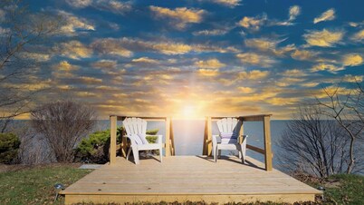 Silent Nights & Snowy Sights: Lakeside Escape