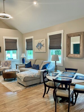 Interior - Palm Cottage, brand new 2 bedroom 2 bathroom in enchanting Beaufort (Beaufort)