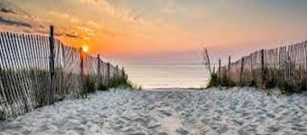 Charming Beach Cottage in Timeless Rehoboth Beach, under 5 min to Boardwalk!