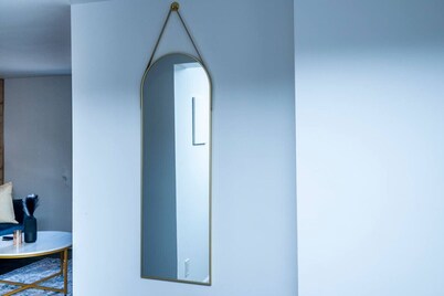 Cozy 2BR Apt near Downtown | Free Parking & Wi Fi