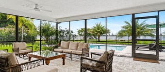 Casa en el Lago - Private Pool, Mins to DT + Beach