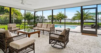 Casa en el Lago - Private Pool, Mins to DT + Beach