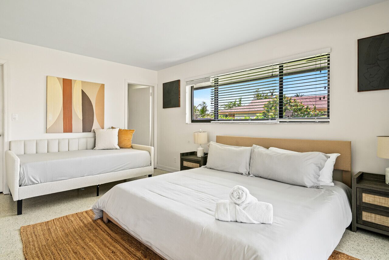 3 slaapkamers, een strijkplank/strijkijzer, reisbedje, gratis wifi