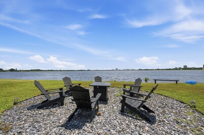 Vista Bonita - Private Pool, Fire Pit, Mins to DT<br>(fee applies if you would like the pool heater turned on)