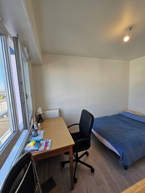 1 quarto, ferros/tábuas de passar roupa, Wi-Fi de cortesia
