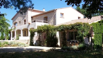 Apartment | 2 bedrooms, Internet