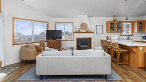 Unclassified image, 3 of 39, button - Pet Friendly-Ocean View Pacific Breeze (Cambria)