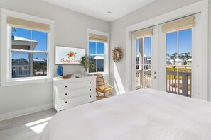 5 bedrooms, desk, iron/ironing board, free WiFi