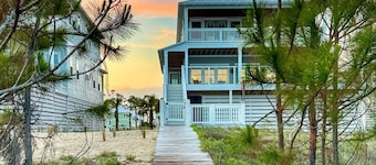 5br/5ba Gulf front home w/elevated private pool and elevator on Cape San Blas