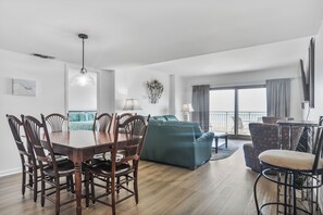 Interior - Ocean One 513 - Oceanfront 5th Floor Villa (Hilton Head Island)