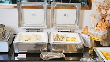 Desayuno completo incluido todos los días