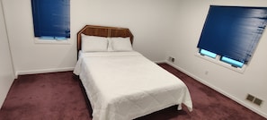 4 bedrooms, iron/ironing board, WiFi, bed sheets - Best place to stay-Bucks county (Feasterville-Trevose)