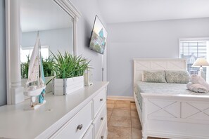 6 habitaciones, tabla de planchar con plancha y wifi gratis 