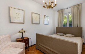 2 sovrum, strykjärn/strykbräda, gratis wi-fi och sängkläder