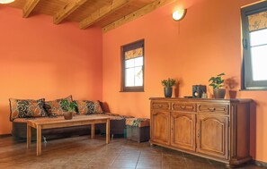 TV - Amazing home in Podamirowo (Podamirowo)