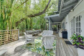 House (3 Bedrooms) | Interior - Private Beach + Outdoor Oasis: Home in St Pete! (St. Petersburg)