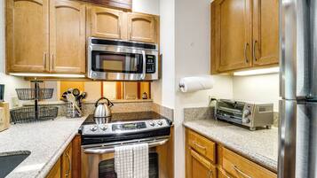 Apartment (1 Bedroom) | Interior