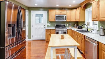 House (Multiple Bedrooms) | Interior