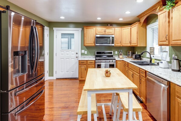 House (Multiple Bedrooms) | Interior