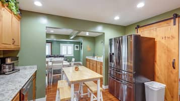 House (Multiple Bedrooms) | Interior