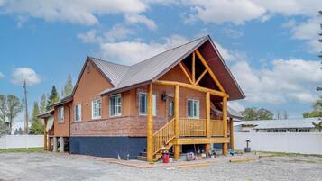 House (Multiple Bedrooms) | Interior