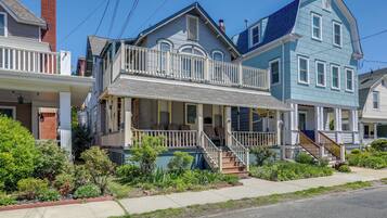 Apartment (0 Bedroom) | Interior